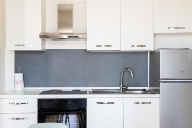 Ferienwohnung Grande Monolocale Con Parcheggio Interrato Incluso Genua Exterior foto