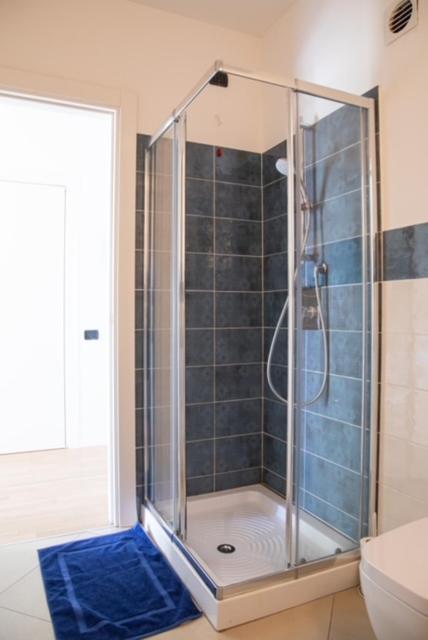 Ferienwohnung Grande Monolocale Con Parcheggio Interrato Incluso Genua Exterior foto